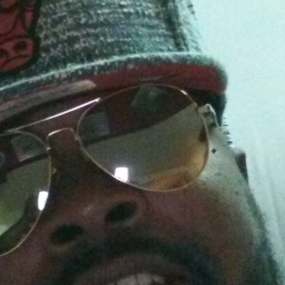 Meet your Posher, Rich - Picture 1 of 1